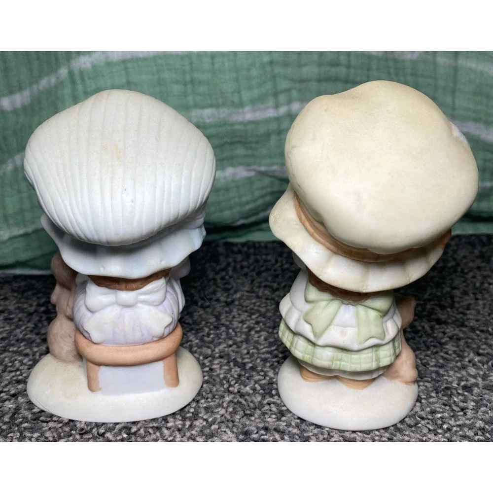 Vintage Miss Mitzie Girl With Puppy & With Cat & Tulips Figurines Heartline
